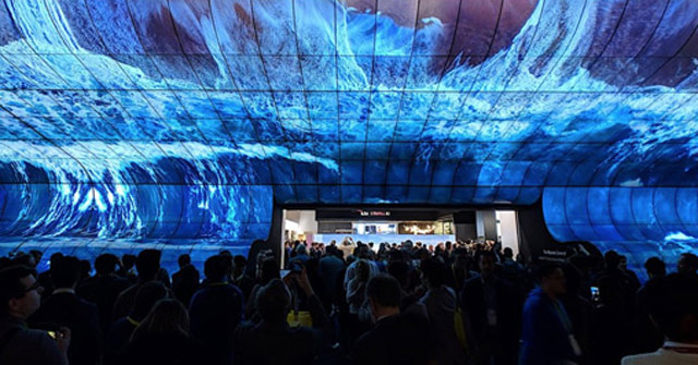 Invite to See the Giant Curved Screen Made from LG's OLED TVs
