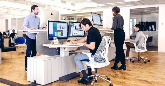 Japanese Companies Force Employees Not to Sit While Using Computers
