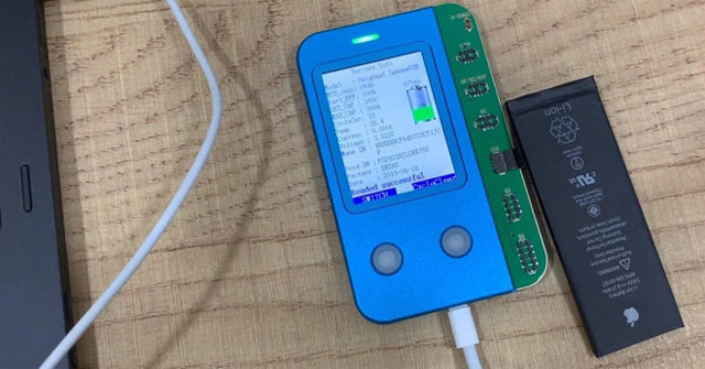 Jc-b1 -- the Device Turns Old Iphone Battery into New One