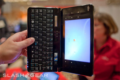 LifeBook UH900, a New Ultraportable Computer from Fujitsu