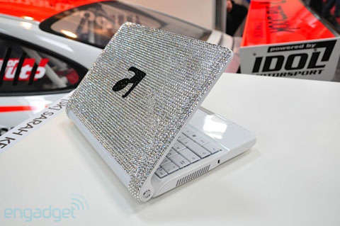 MacBook and Sony Vaio 'Go Home Together'