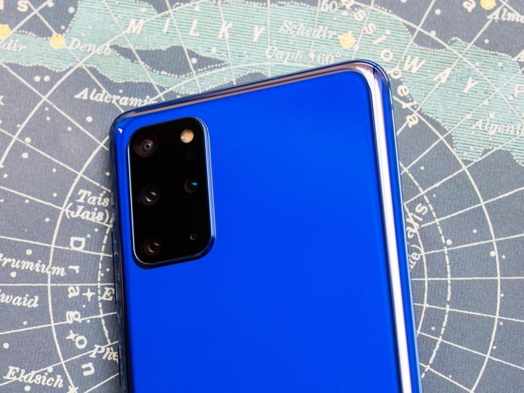 Mobile Phone Shipments Will Drop to 10-year Low This Year as