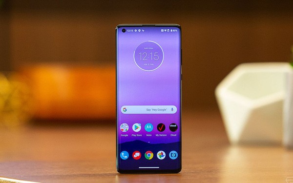 Motorola Is Back in the High-end Smartphone Race with Edge