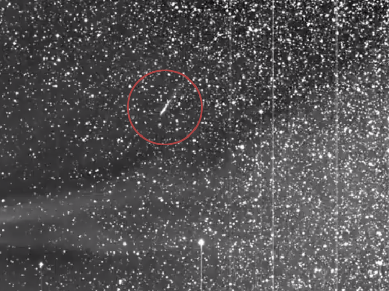 NASA Spacecraft Nabs Stunning View of Comet Atlas Streaking Past the Sun