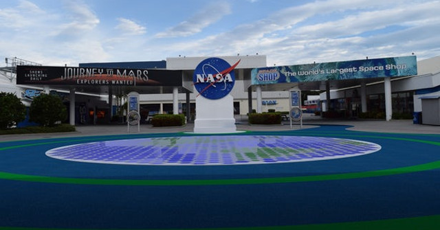 NASA's 'Smart Path' Knows How to Illuminate and Activate Visitor Phones