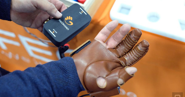 NeoMano - Robotic Gloves for Paralyzed Patients