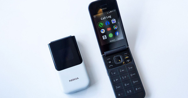 Nokia Launches 2720 Flip: the Revival of a Flip Phone