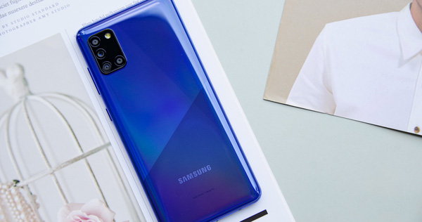 On the Hands of Galaxy A31: Standard Appearance of A Series
