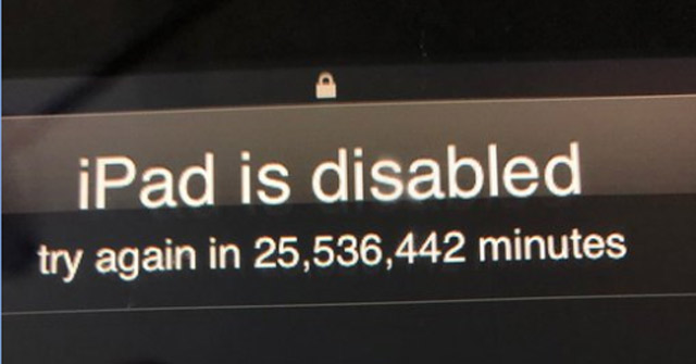 Playing with the iPad, the 3-year-old Boy Locked His Father's Tablet 49 Years