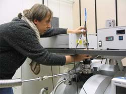 Quantum Computer - 18 Billion Billion Times Faster, Is It