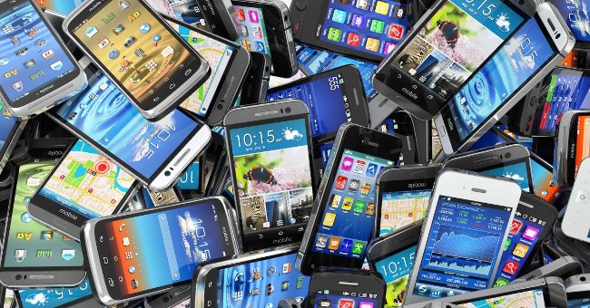Research Shows That Just Getting a Smartphone Close by Can Make You 'More Foolish'