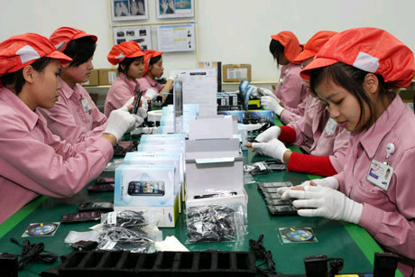 Samsung Affirmed Its Long-term Investment in Vietnam Market