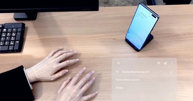 Samsung Launches an Invisible Keyboard That Works with the Selfie