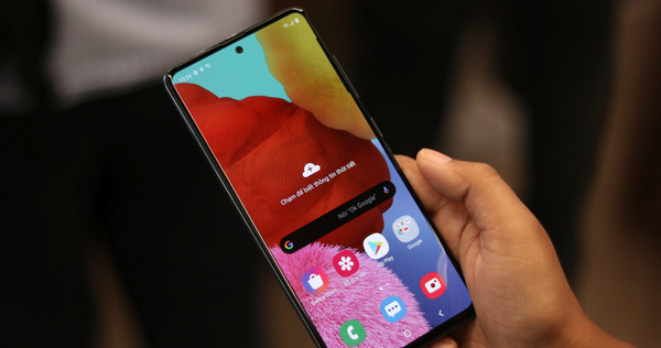 Samsung's Obvious Advantage in the 'User Experience' Race