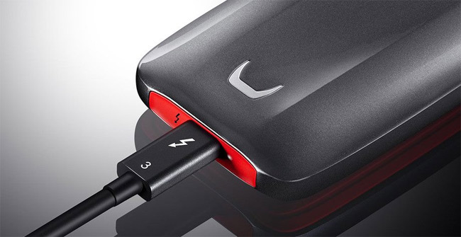 Samsung's Portable SSD X5 SSD Is Capable of Copying 20 GB of Data in Just 12 Seconds