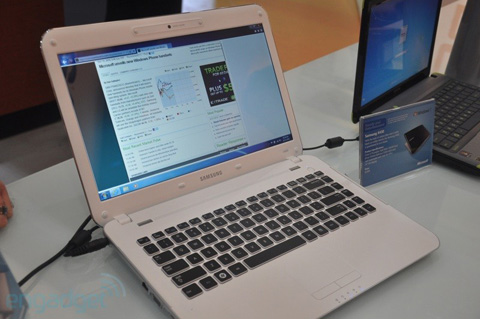 Samsung's Ultra-thin Laptop Costs More Than 1, 000 USD