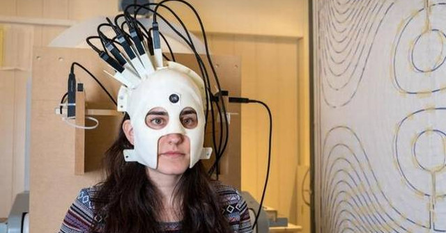 Scientists Develop Brain Scanners Like Helmets