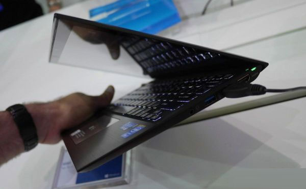 Sony Presents Vaio Pro 11 Village, Weighs Less Than 1 Kg