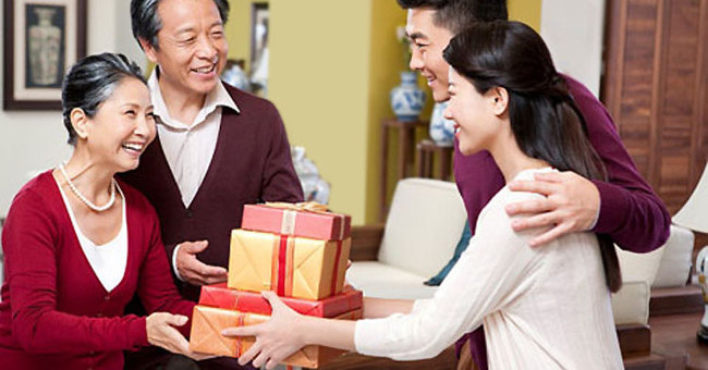 Suggestions to Choose Meaningful Tet Gifts: Tet Gift Baskets