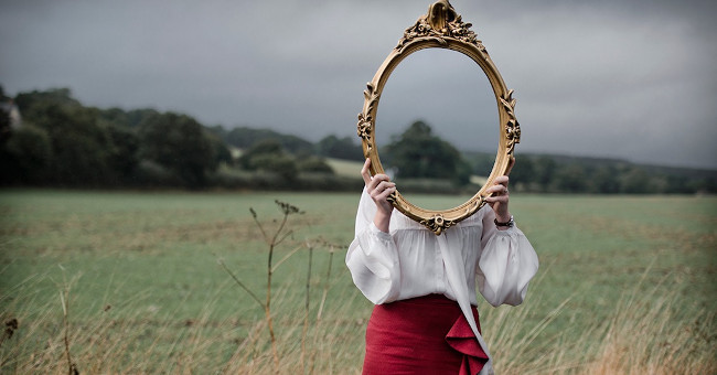 Taking Photos and Mirroring Which Ones Will Give You the Most
