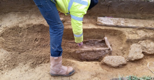 The 1,600-year Roman Tomb with Ancient Coins Was Discovered in Somerset