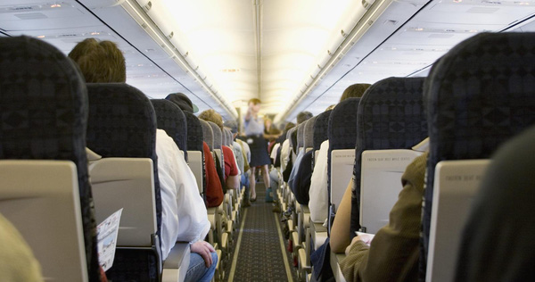 The Air on the Plane Is Not as Easy to Spread the Flu Virus