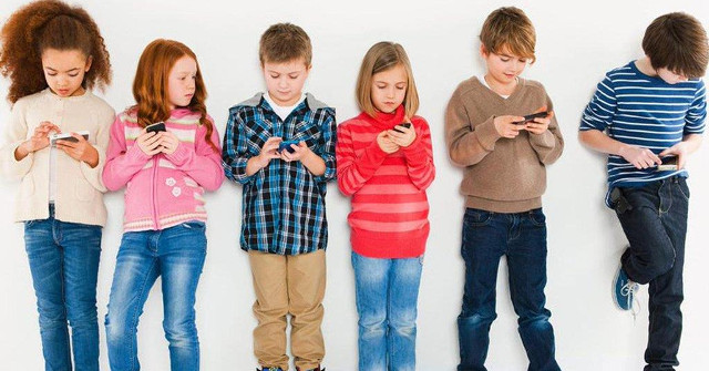 The Best Way for Kids to Stop Using the Phone