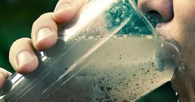 The Device Removes 99,999% of Bacteria in Dirty Water in Just 20