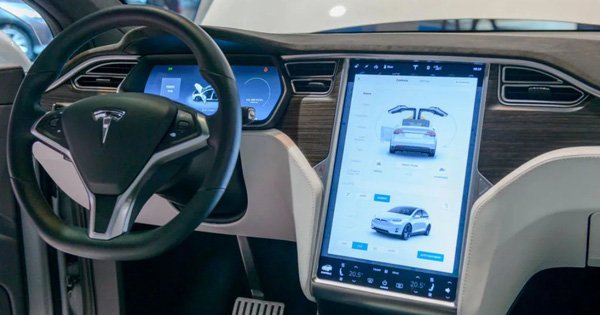 The Driver Died from Driving While Playing an Iphone Game