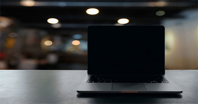 The Last Update of Windows 7 Had an Error, Turning the Desktop