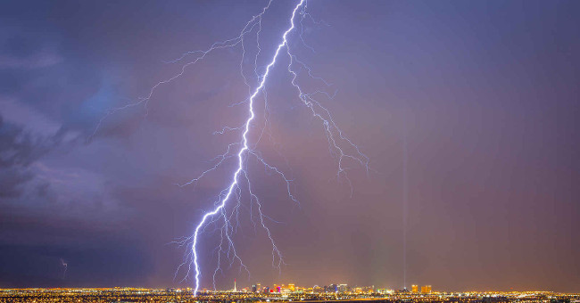 The Longest Lightning in the World Reaches More Than 320 Km