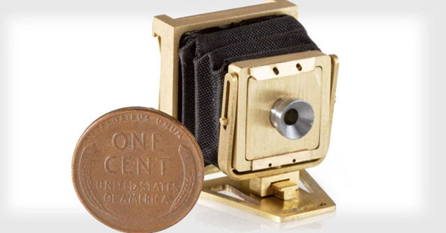 The Photographer Created the World's Smallest Working Folding