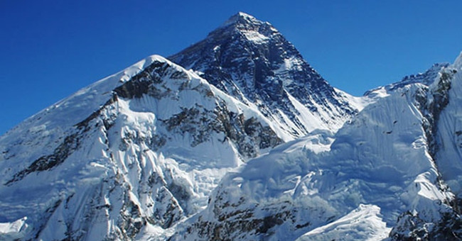 The Process of Forming Everest from 50 Million Years Ago