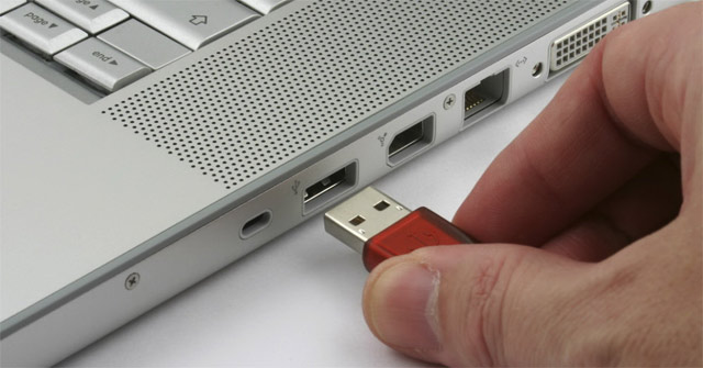 The USB Connector Explains Why Users Have to Plug the USB Device