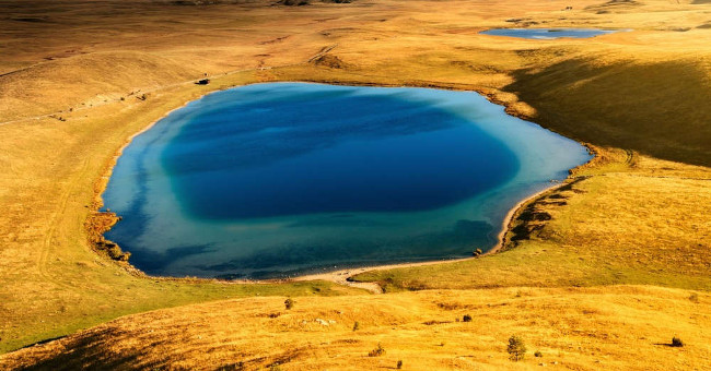 The Whole Earth Seems to Shrink in This Beautiful Country