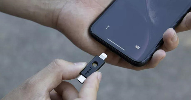 This Device Opens the Same Iphone Password as the Key Literally