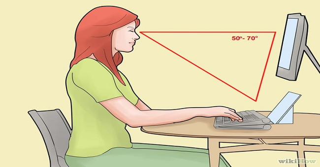 This Is the Standard Posture When Sitting on a Computer