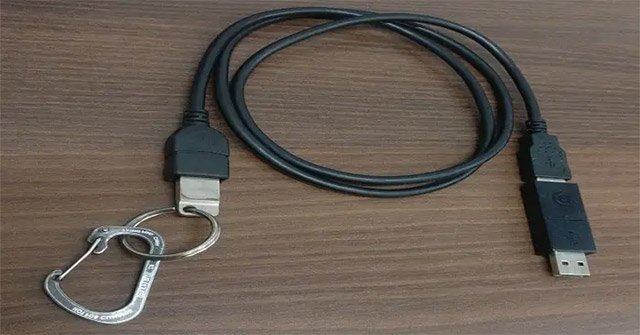 This USB Cable Can Turn a Normal Linux Laptop into a 'Brick'.