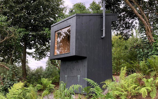 Toilets Cost 3,300 Usd: Use Stool to Grow Flowers on the Roof