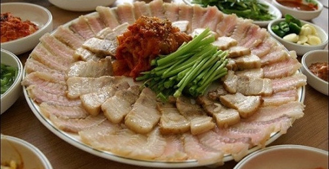 Top 10 Dishes That Make the World Shudder, You Dare Try How Many