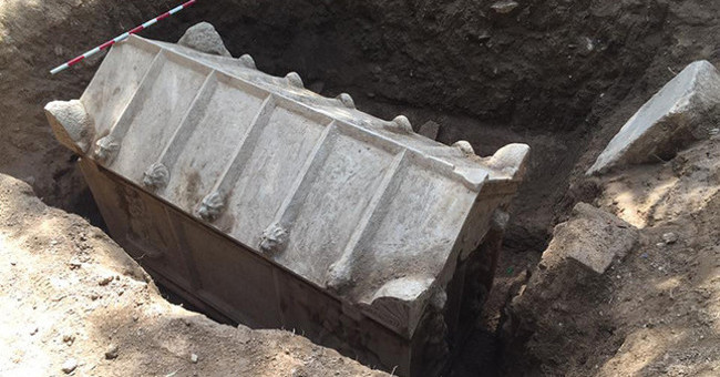 Tracing the Stolen Truck, Discovering the Second-century Ancient Coffin Under the Olive Tree