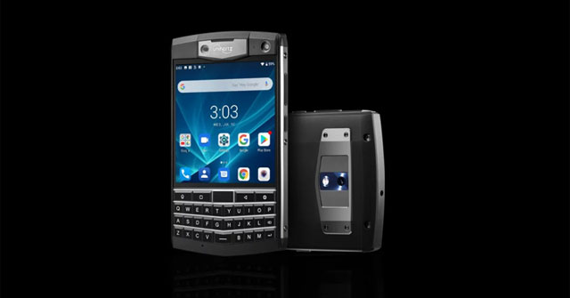Unihertz Titans: the 'Blackberry Passport' Runs the Android