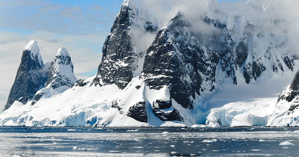 Warm Sea Currents Beneath the Arctic Ice Are 'Melting' the Thick