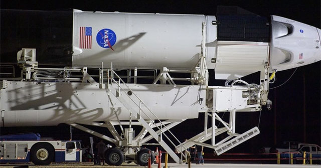 Watch Live the First SpaceX Spacecraft Launch Event