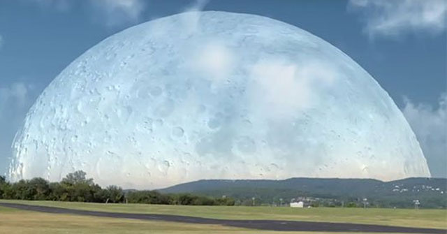 What Happens When the Moon Is Close to Earth, at a Distance of