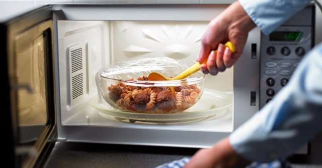 What Is a Microwave? Structure and Utility of a Microwave in Life