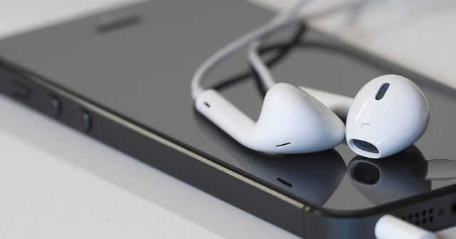What to Do When the iPhone Has a Headset Mode Error?