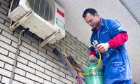 Air conditioner with gas leak is dangerous, how to handle it?