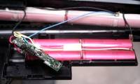 Changing cell for laptop battery has many risks