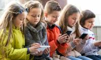 Childhood is true when there is no smartphone, right?